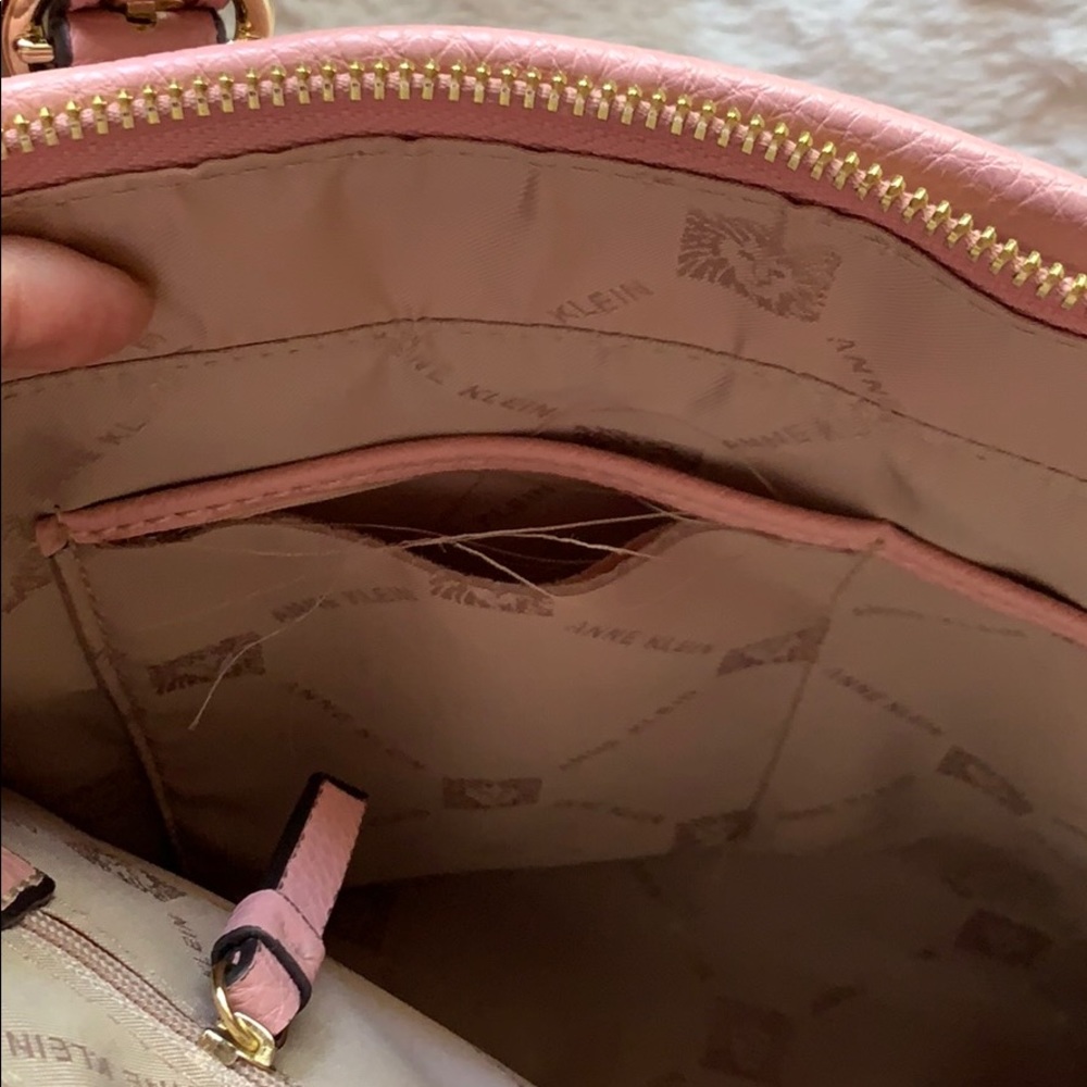 Anne Klein pink purse - Picture 6 of 6